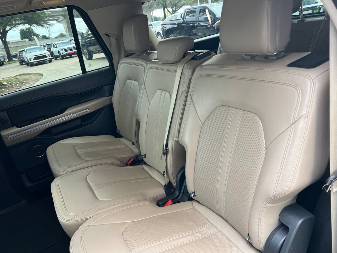 Used 2024 Ford Expedition Max Limited AWD/4WD image 25