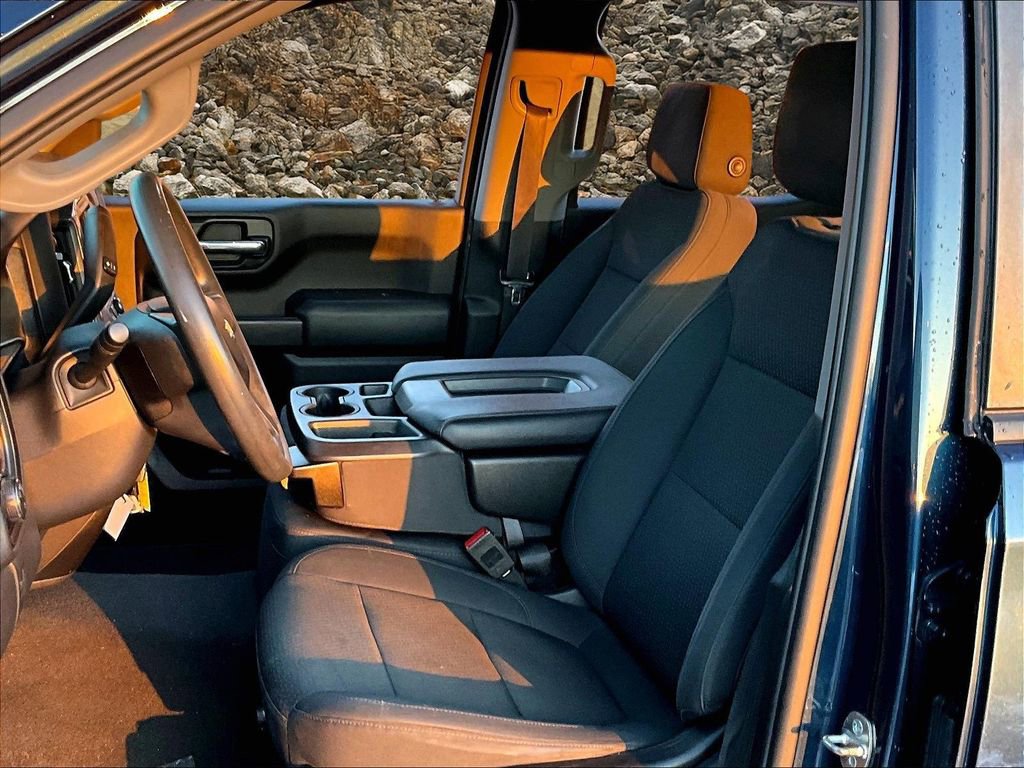 Used 2020 Chevrolet Silverado 1500 Custom w/ Custom Value Package image 21