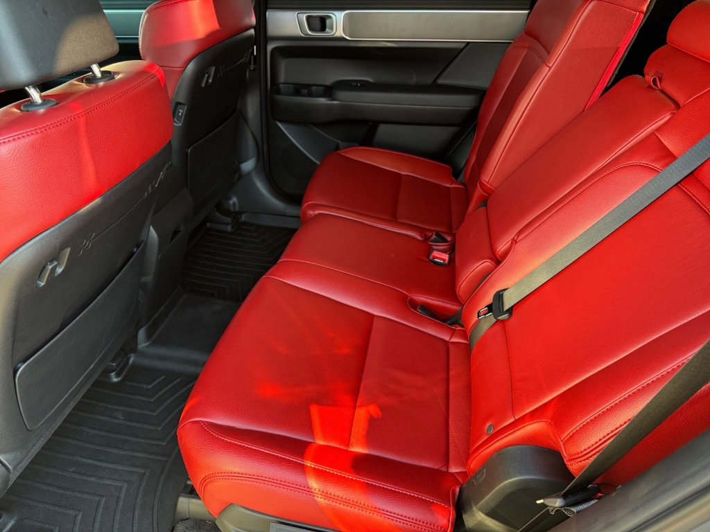 Used 2025 Hyundai Santa Fe SE image 10