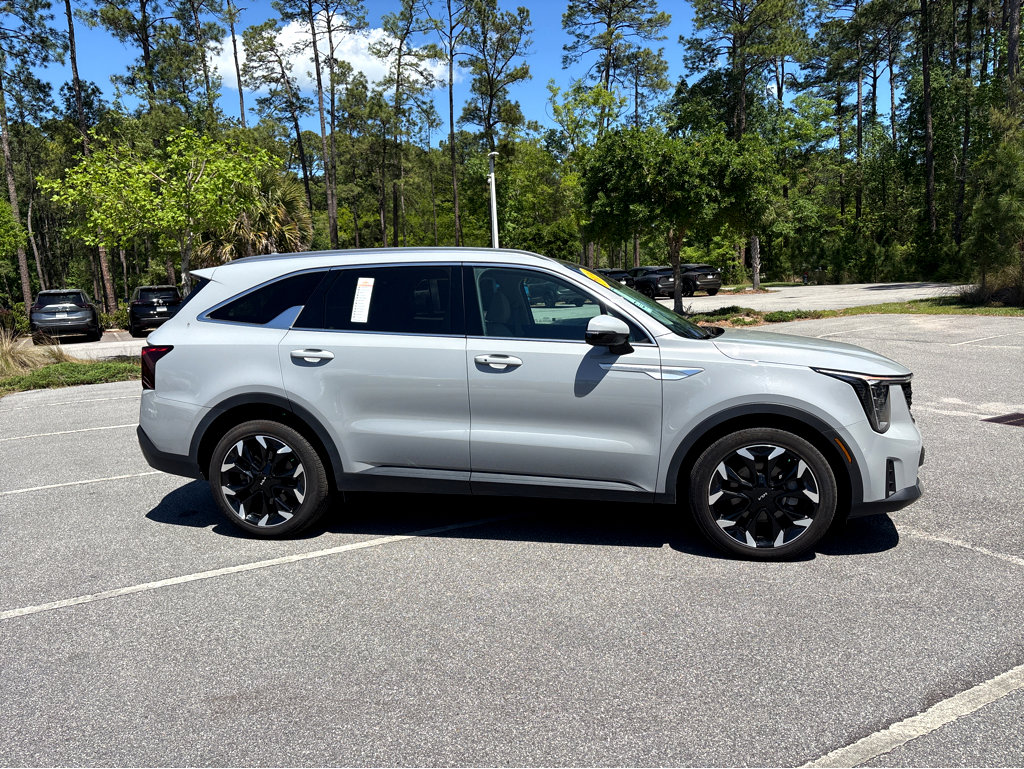 Used 2024 Kia Sorento EX w/ Panoramic Sunroof Package image 34