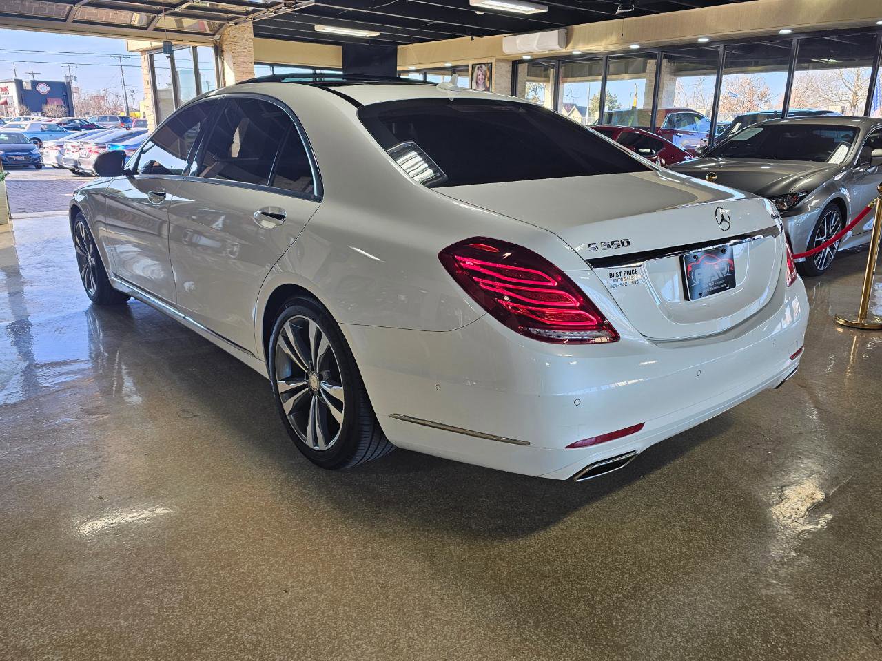 Used 2015 Mercedes-Benz S 550 4MATIC Sedan image 5