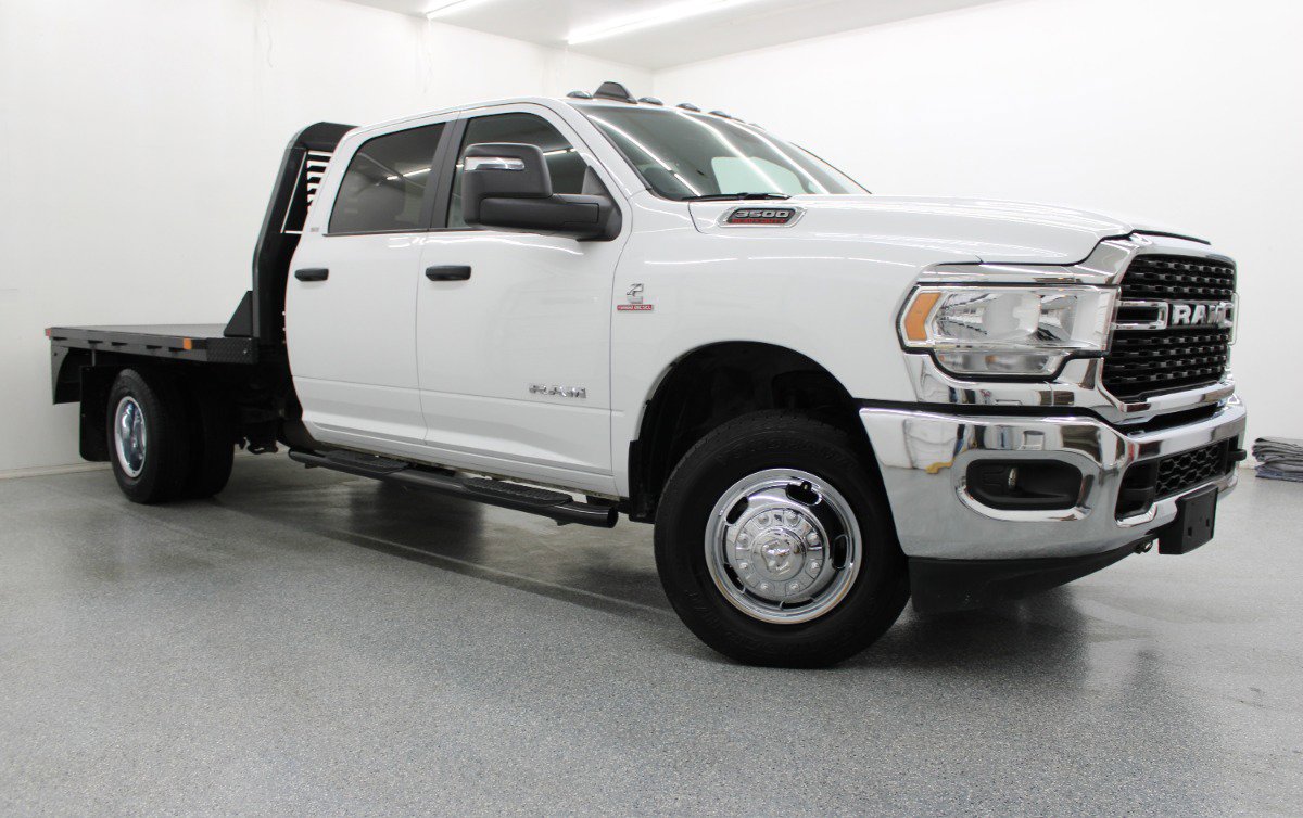 Used 2024 RAM 3500 SLT w/ Quick Order Package 2YG SLT AWD/4WD image 1