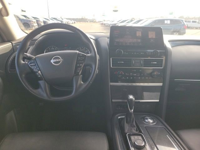 Used 2024 Nissan Armada SV image 3