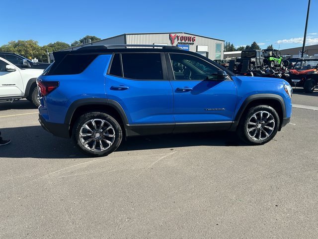 New 2025 GMC Terrain Elevation w/ Elevation Premium Package image 2