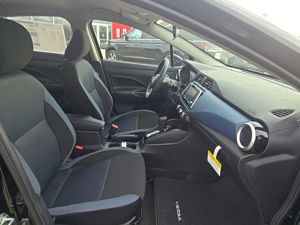 New 2025 Nissan Versa SV w/ Trunk Package image 21
