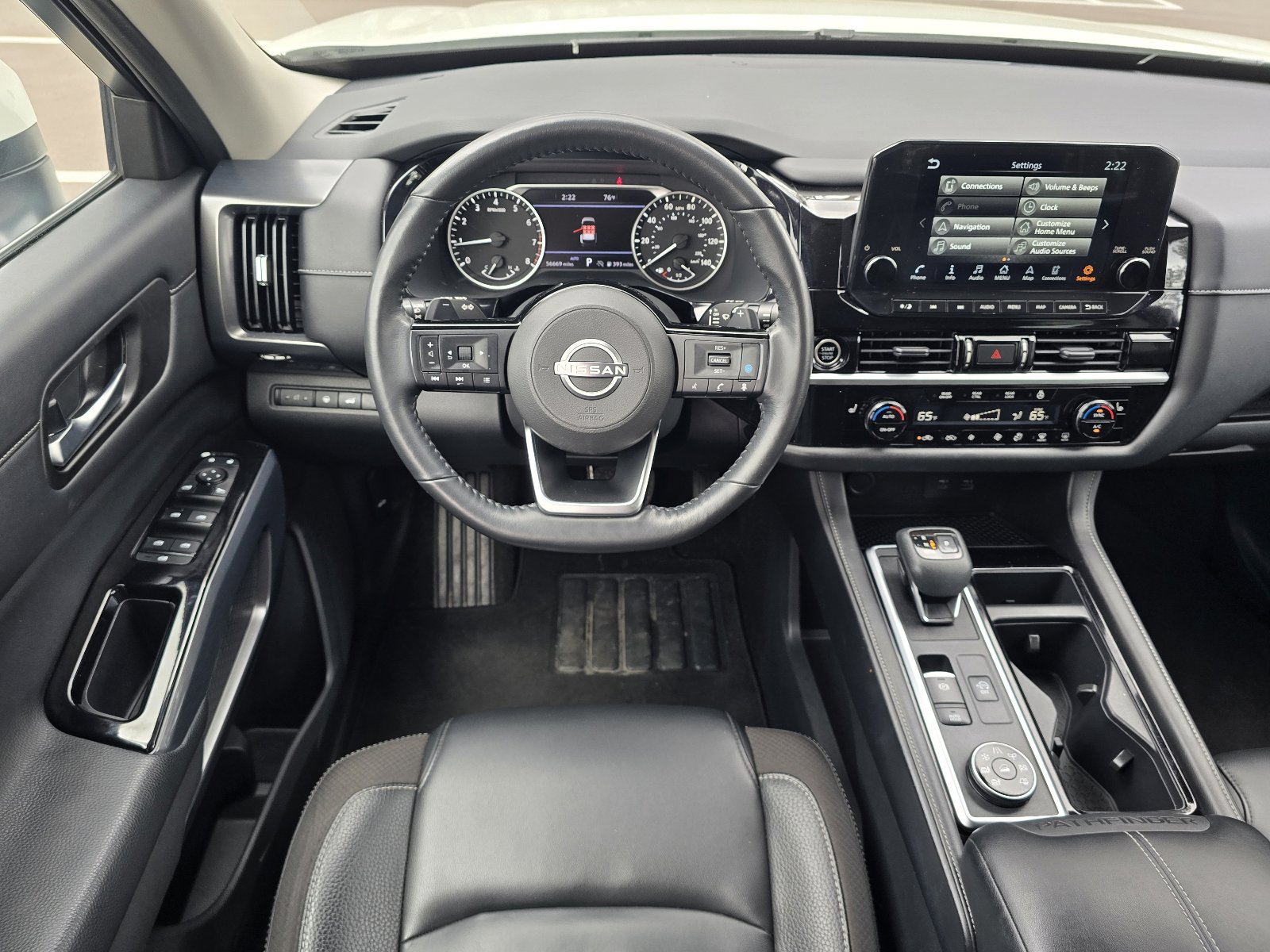 Used 2022 Nissan Pathfinder SL image 14