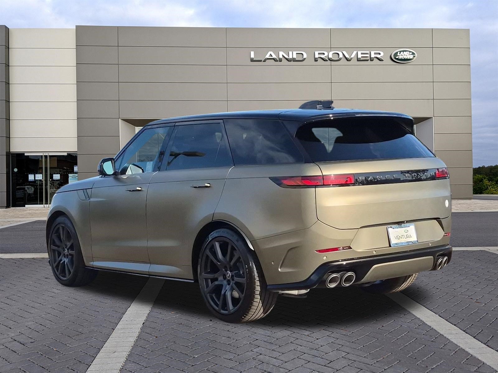 Certified 2024 Land Rover Range Rover Sport SV Edition One Carbon Bronze AWD/4WD image 7