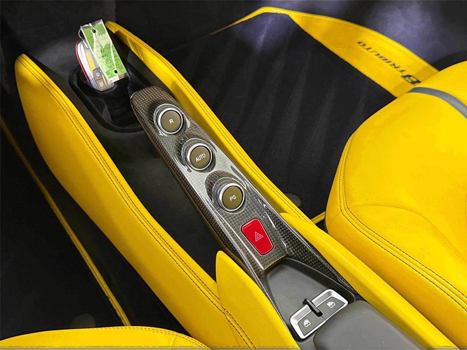 Used 2022 Ferrari F8 Tributo image 22