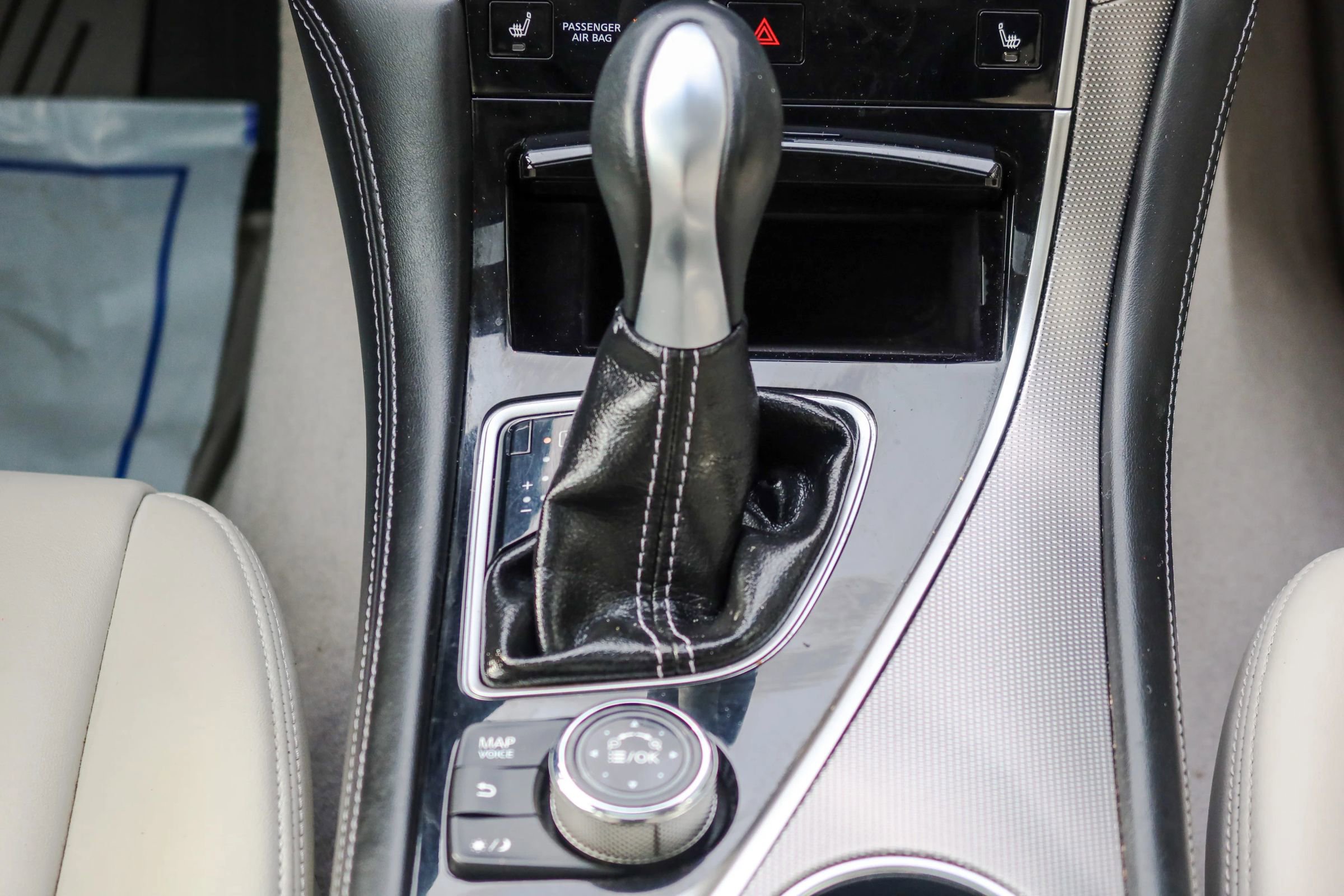 Used 2014 INFINITI Q50 Premium w/ Navigation Package image 17