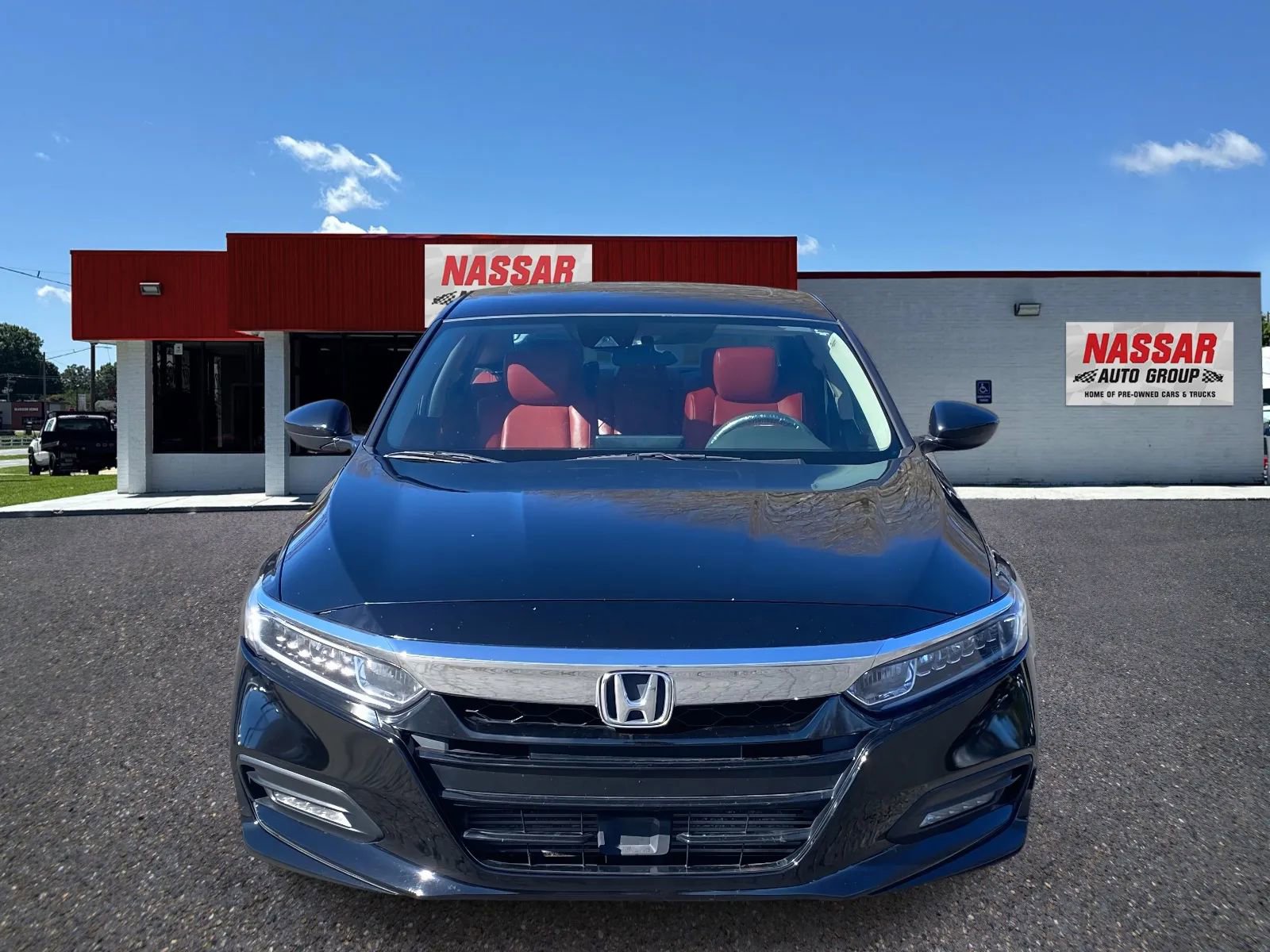 Used 2018 Honda Accord EX image 2