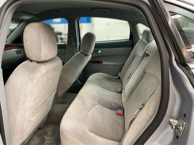 Used 2005 Buick LaCrosse CX image 10