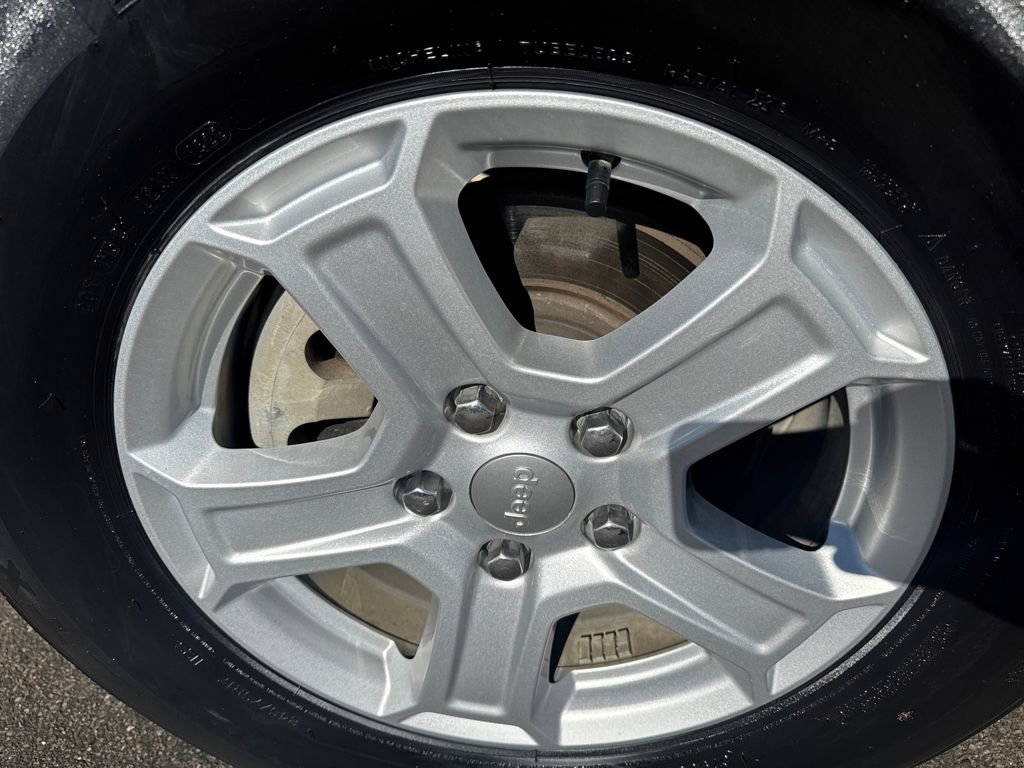 Used 2022 Jeep Wrangler Unlimited Sport image 40