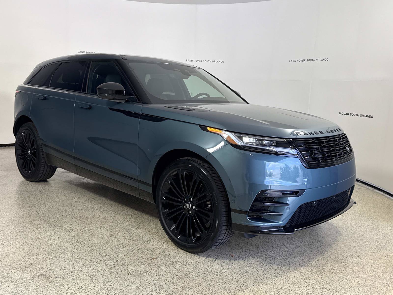New 2026 Land Rover Range Rover Velar Belgravia AWD/4WD image 10