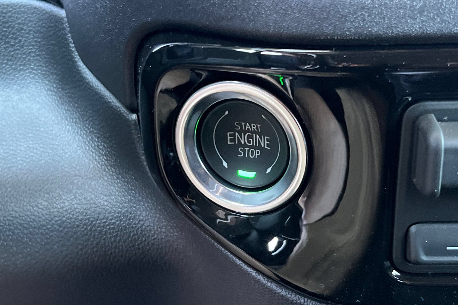 New 2026 GMC Sierra 2500 SLE w/ SLE Value Package; AWD/4WD image 19