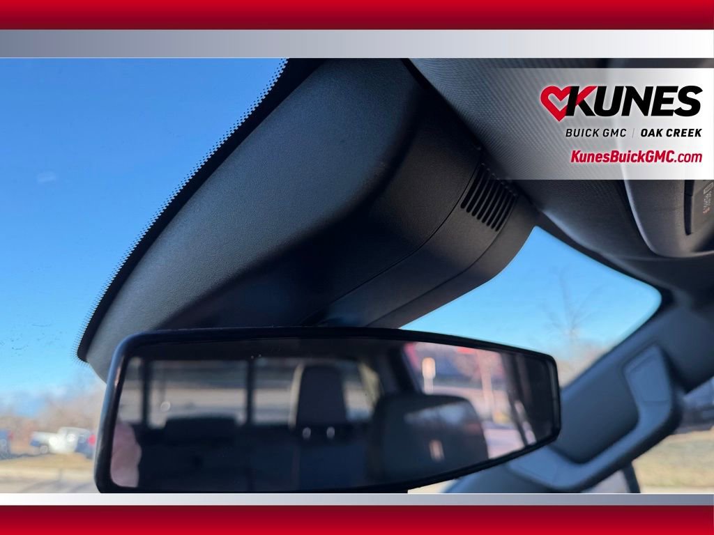 Used 2025 Chevrolet Silverado 1500 LT w/ Leather Package image 27