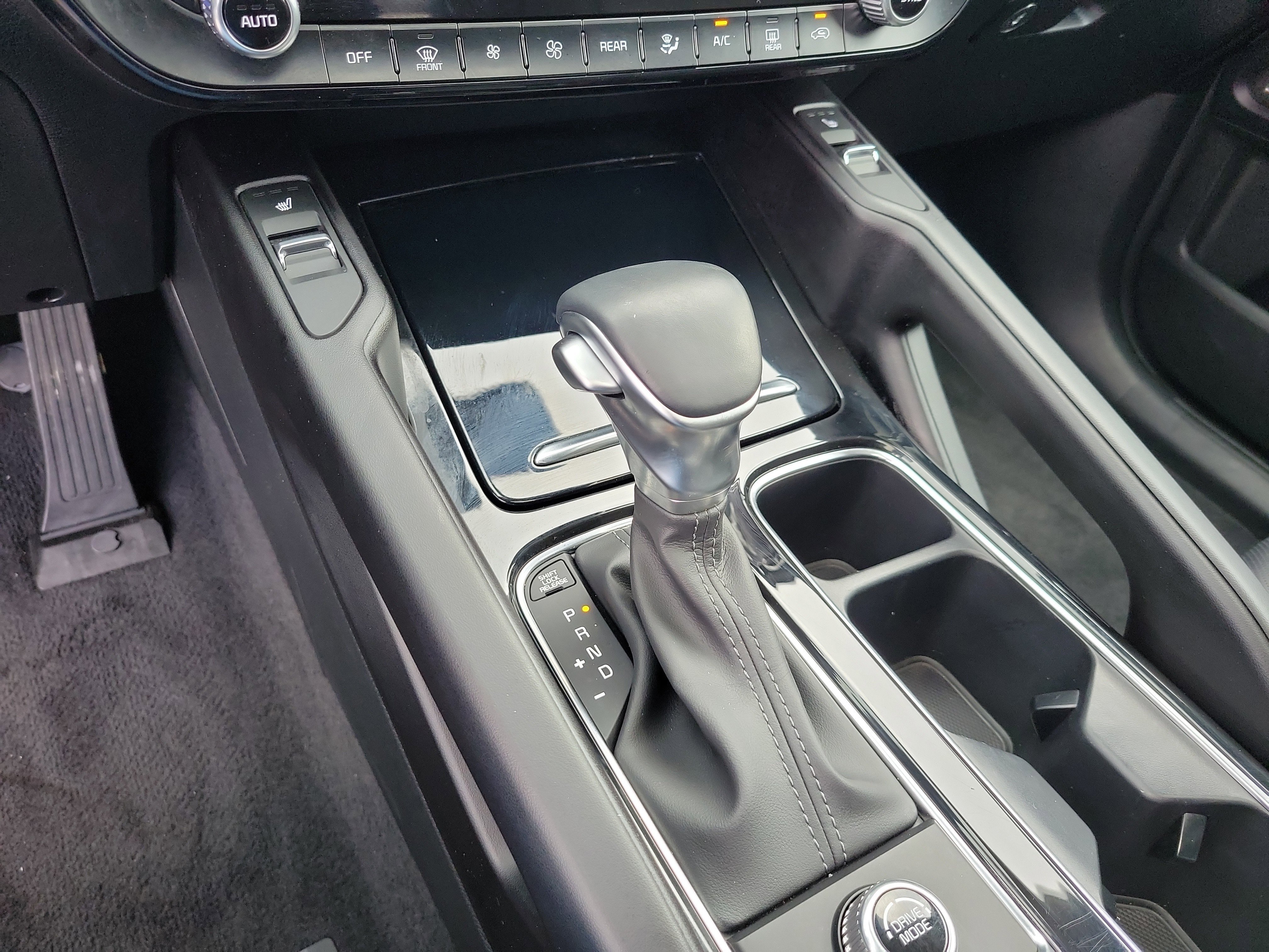 Used 2025 Kia Telluride S FWD image 27
