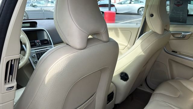 Used 2010 Volvo XC60 T6 AWD/4WD image 24
