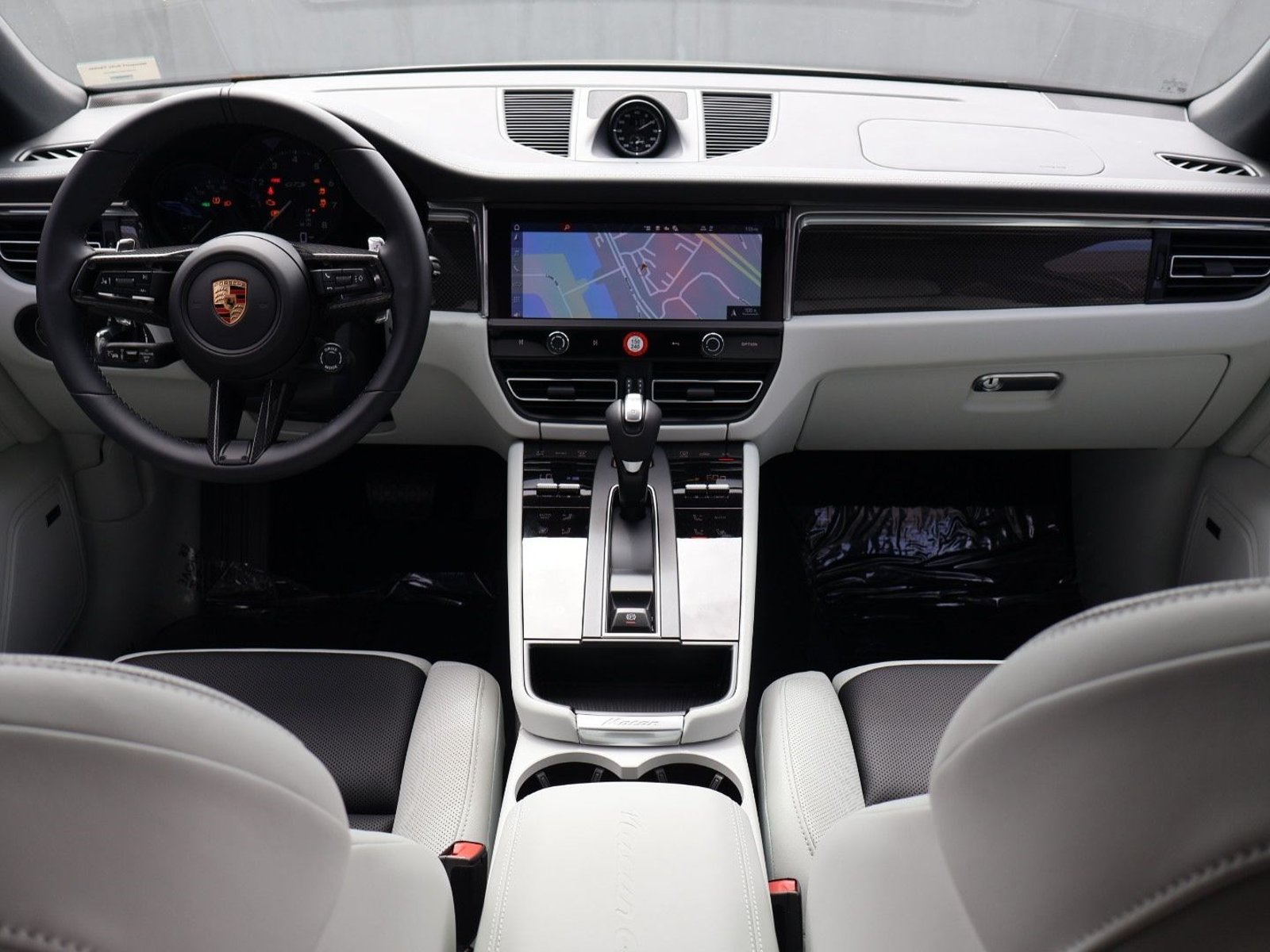 New 2026 Porsche Macan GTS AWD/4WD image 21