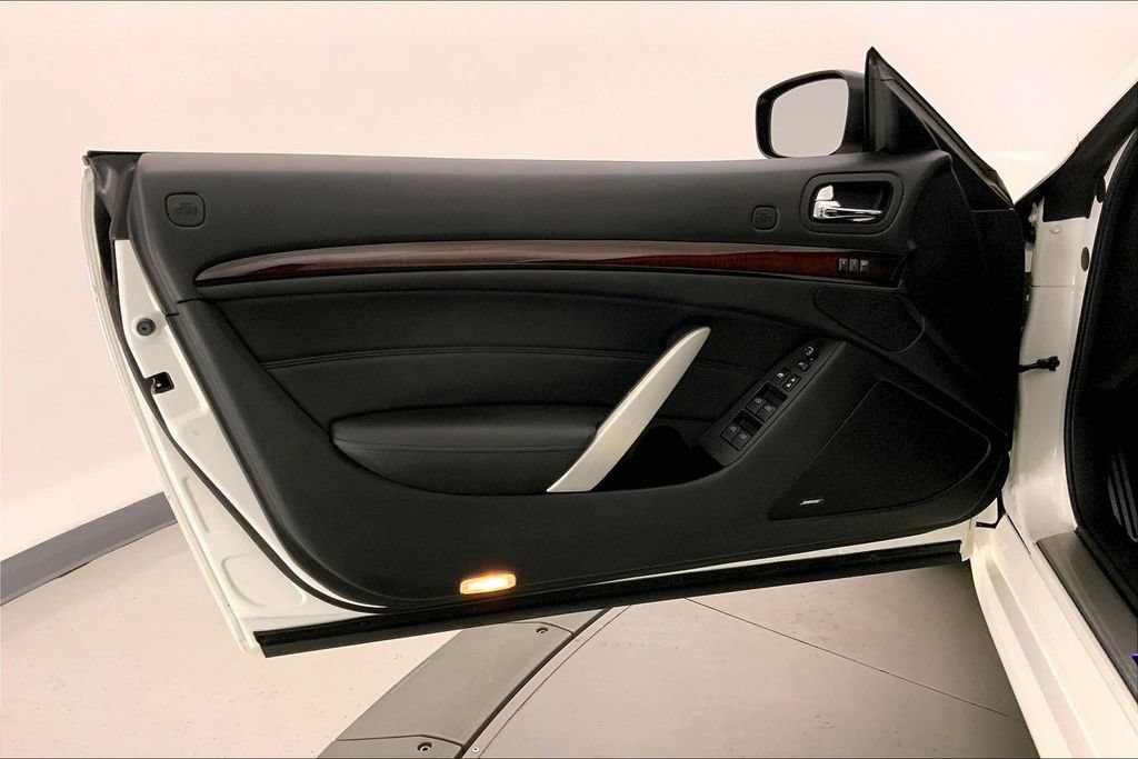 Used 2012 INFINITI G37 Convertible w/ Premium Pkg RWD image 23