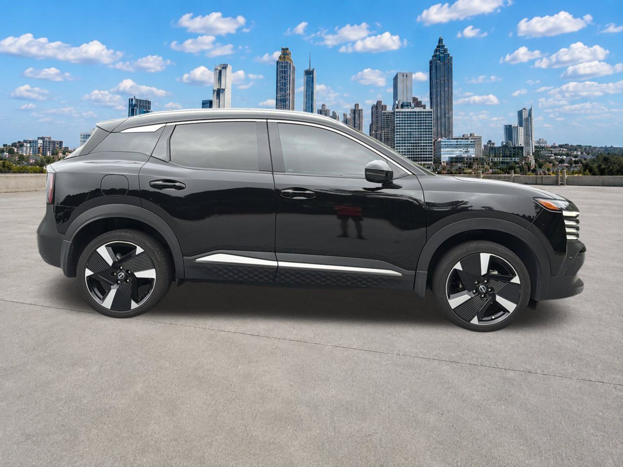 Certified 2025 Nissan Kicks SR FWD image 29