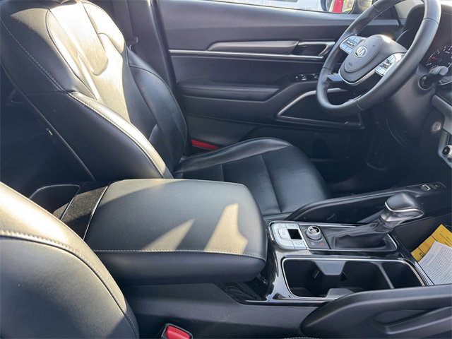 Used 2021 Kia Telluride S image 6