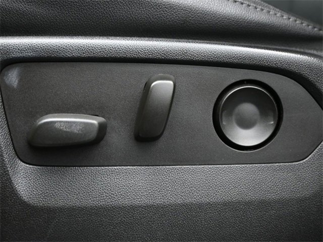 Used 2022 Chevrolet Tahoe LT w/ Luxury Package image 12