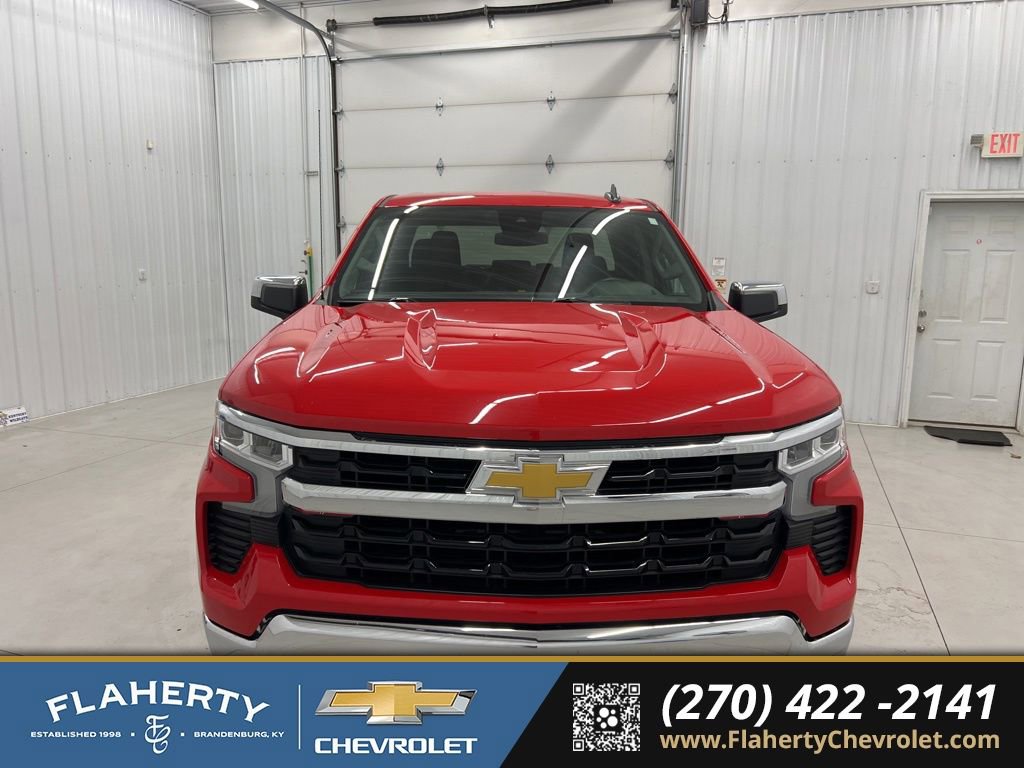 Used 2023 Chevrolet Silverado 1500 LT AWD/4WD image 7