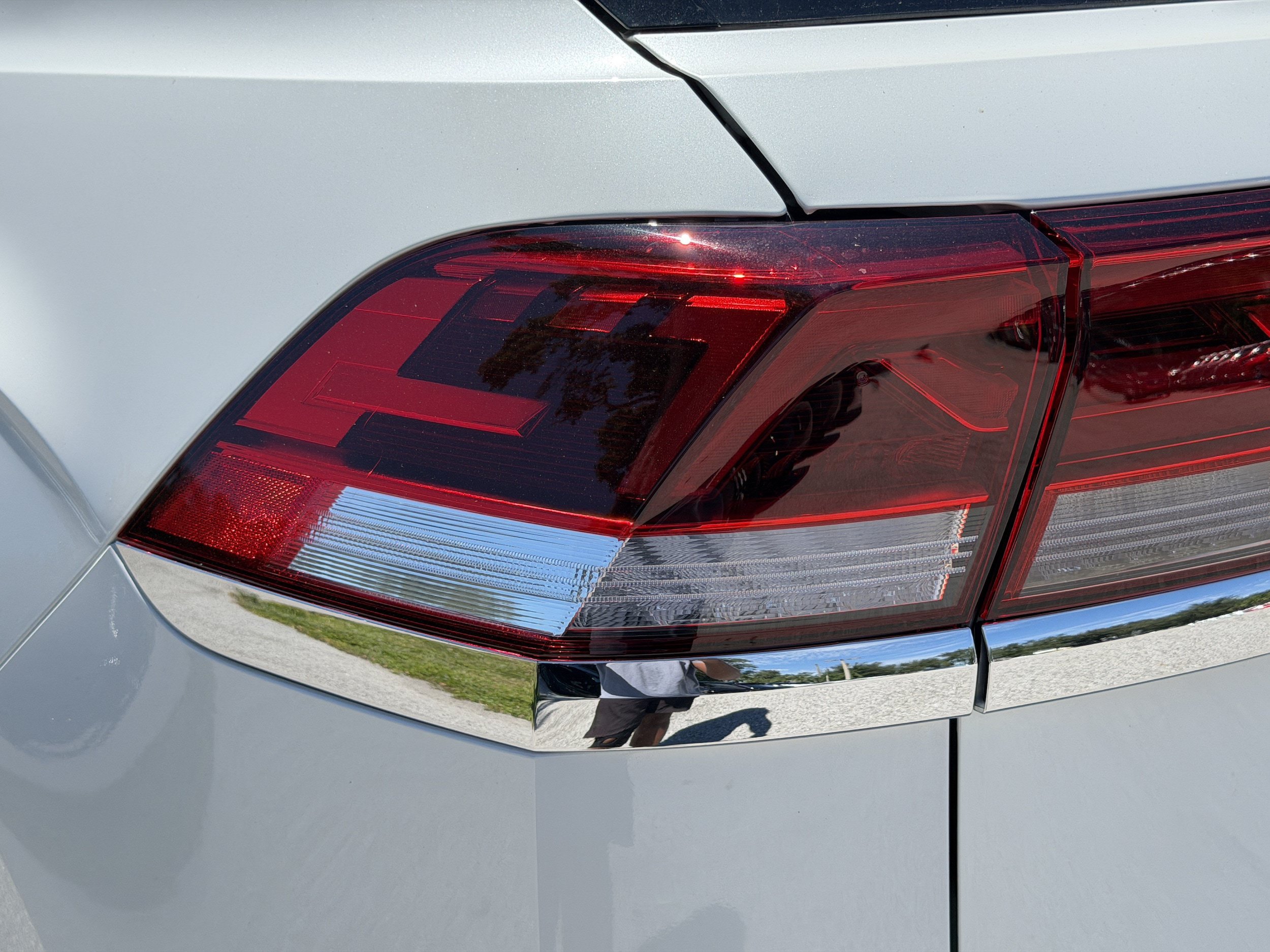 New 2026 Volkswagen Atlas Cross Sport SE FWD image 10