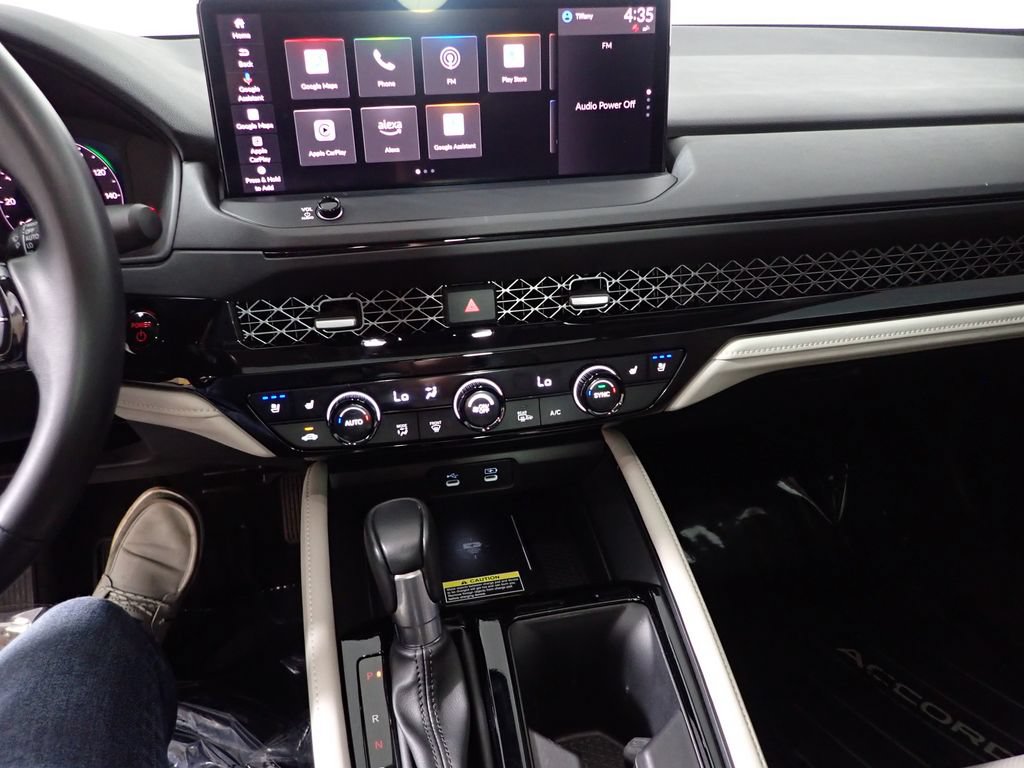 Used 2024 Honda Accord Touring image 33