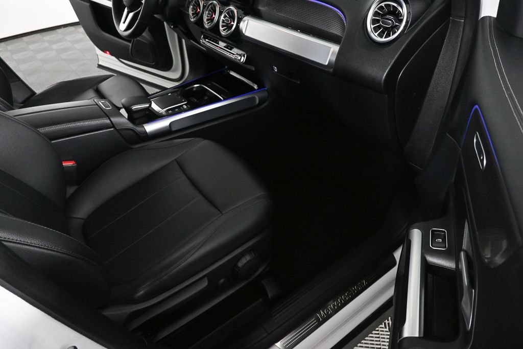 Certified 2022 Mercedes-Benz GLB 250 4MATIC image 23