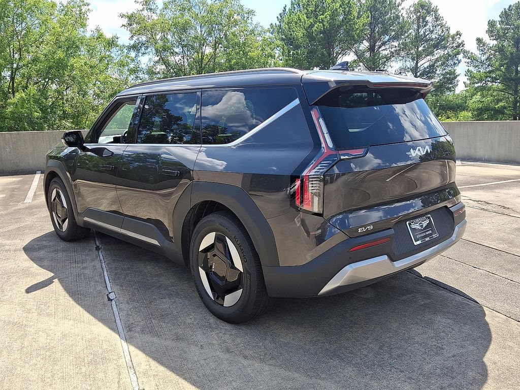 Used 2024 Kia EV9 Wind AWD/4WD image 14