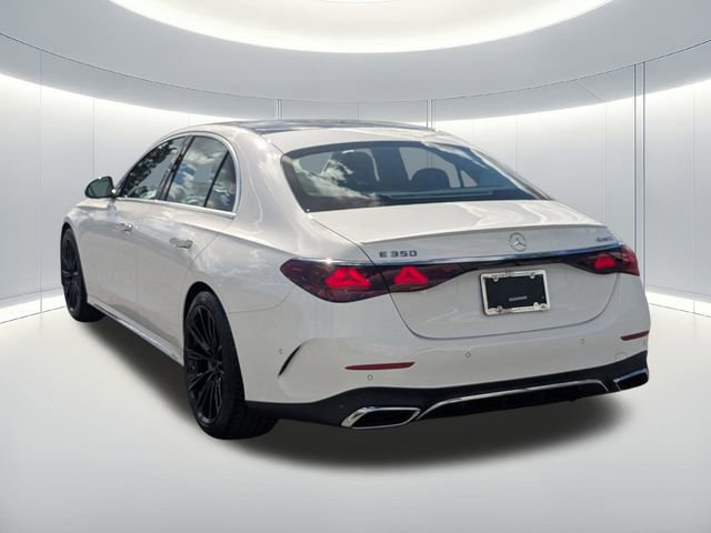 Used 2025 Mercedes-Benz E 350 4MATIC Sedan image 7