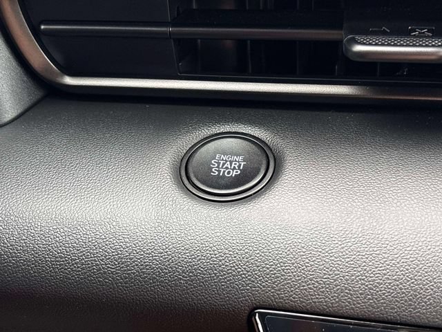 Certified 2025 Hyundai Elantra Sport FWD image 27