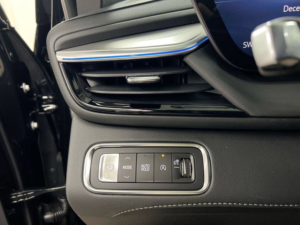 New 2026 Buick Enclave Avenir w/ Super Cruise Package FWD image 18