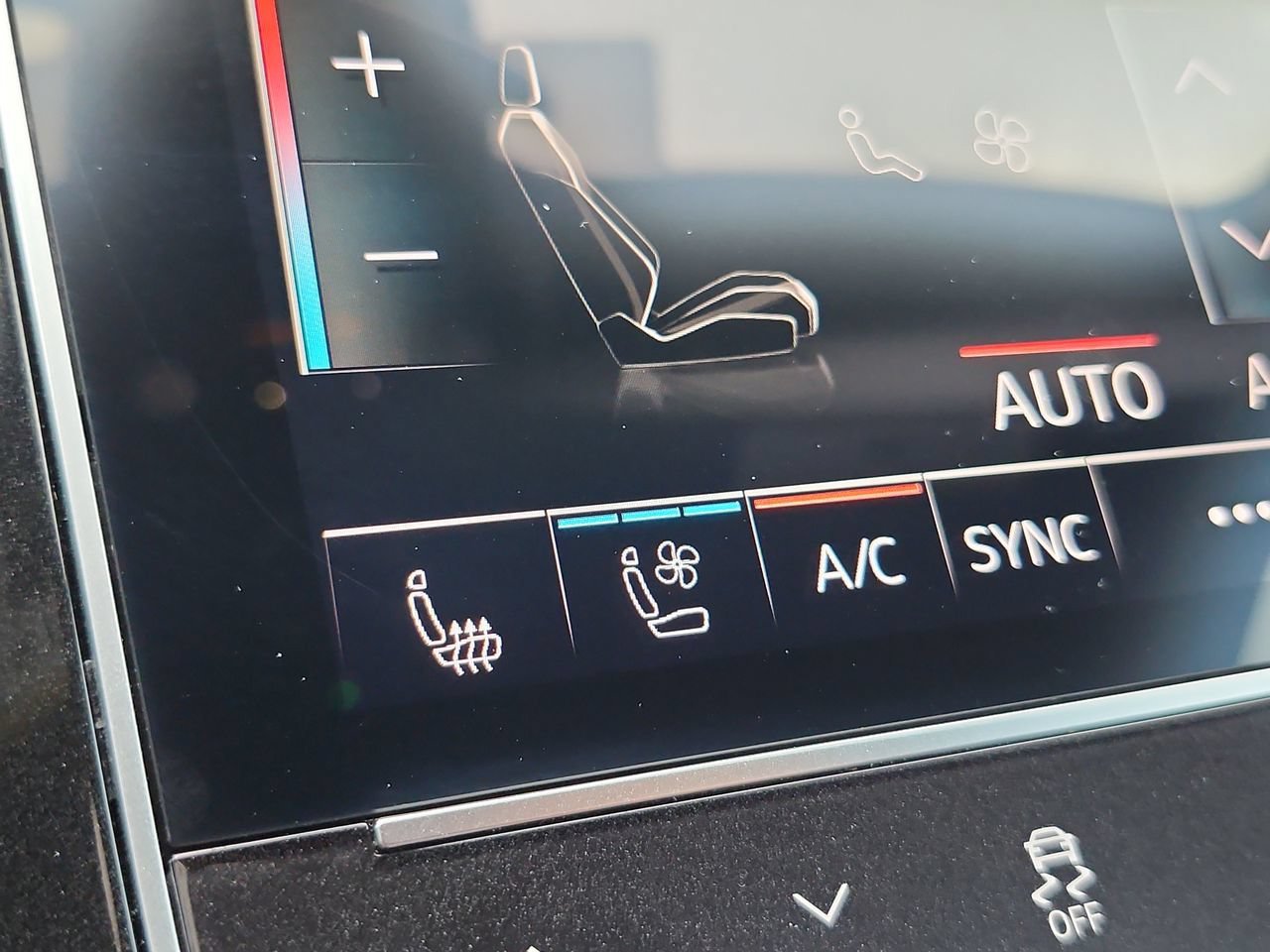 Used 2024 Audi RS Q8 AWD/4WD image 27