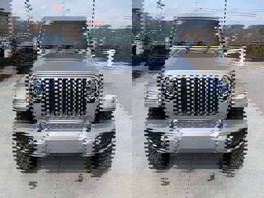 Used 2020 Jeep Wrangler Unlimited Sahara image 30