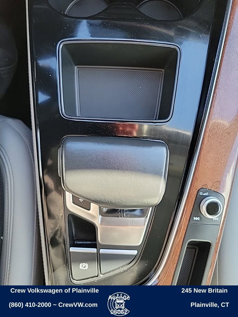 Used 2022 Audi A4 2.0T Premium Plus w/ Premium Plus Package image 9