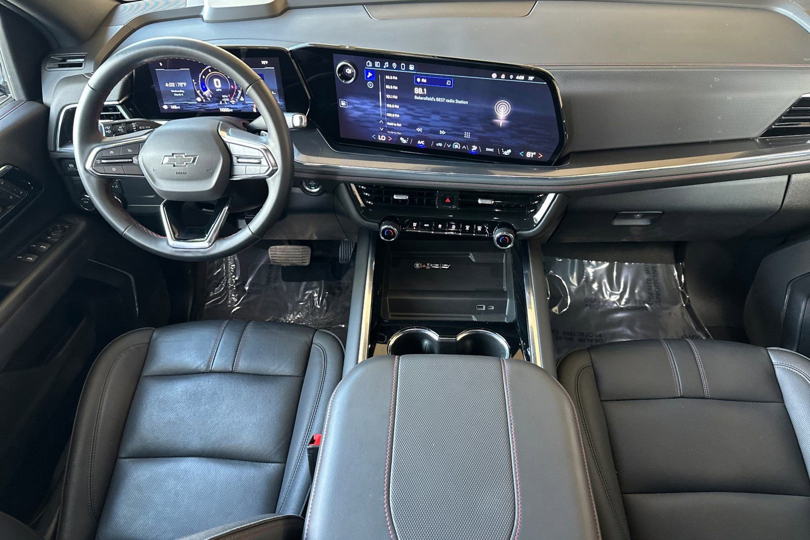 Certified 2025 Chevrolet Suburban RST image 14