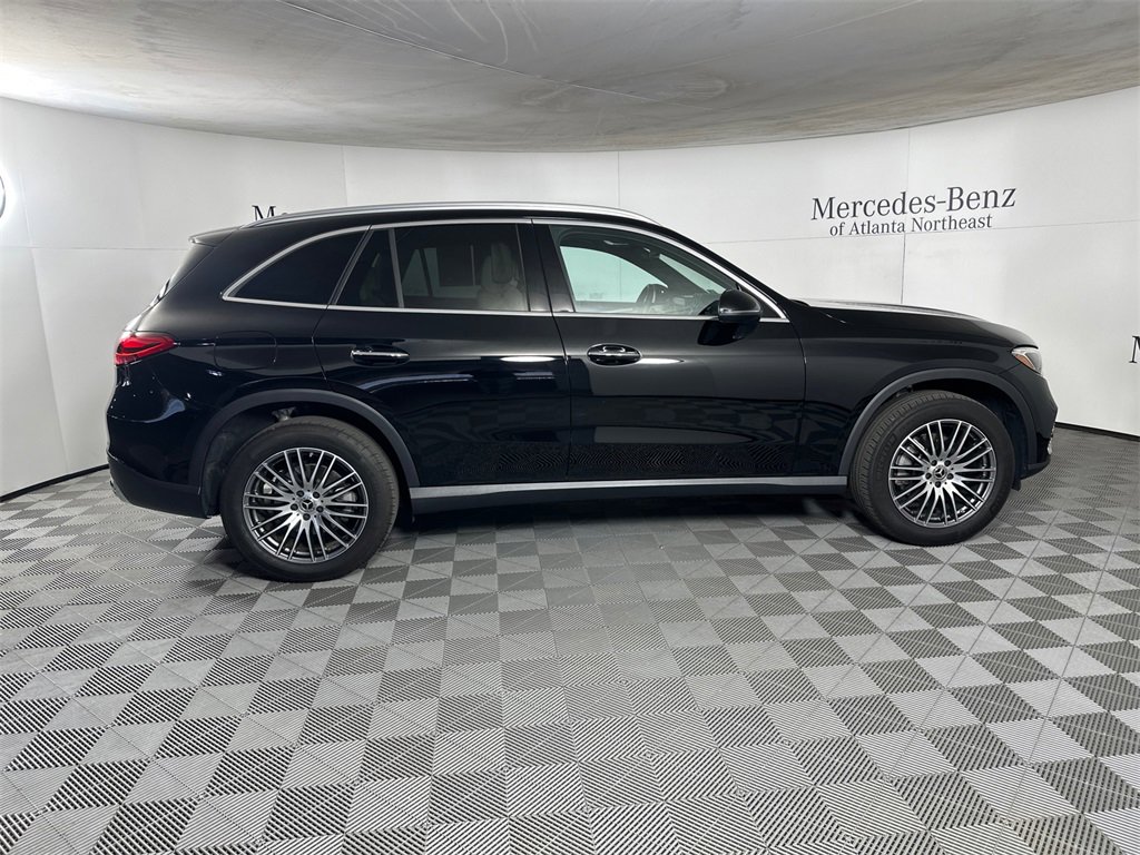 Certified 2024 Mercedes-Benz GLC 300 image 8