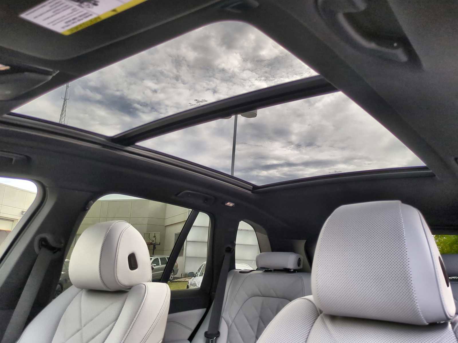 New 2026 BMW X5 xDrive40i w/ M Sport Package image 19