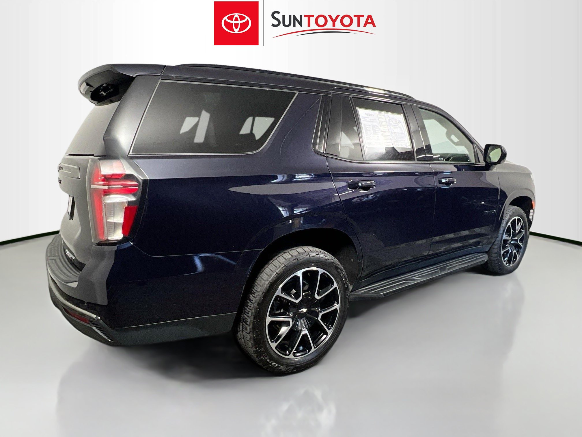 Used 2022 Chevrolet Tahoe RST AWD/4WD image 4