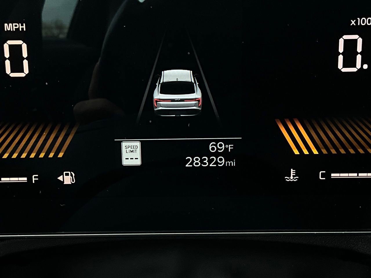 Used 2025 Kia K4 LXS image 39