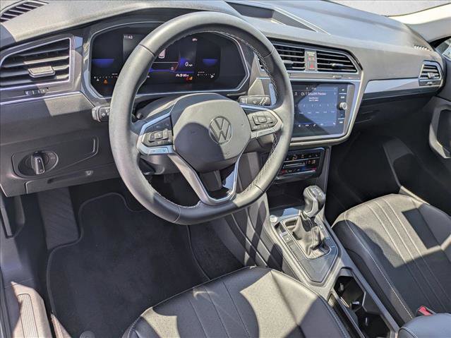 Used 2023 Volkswagen Tiguan SE FWD image 10