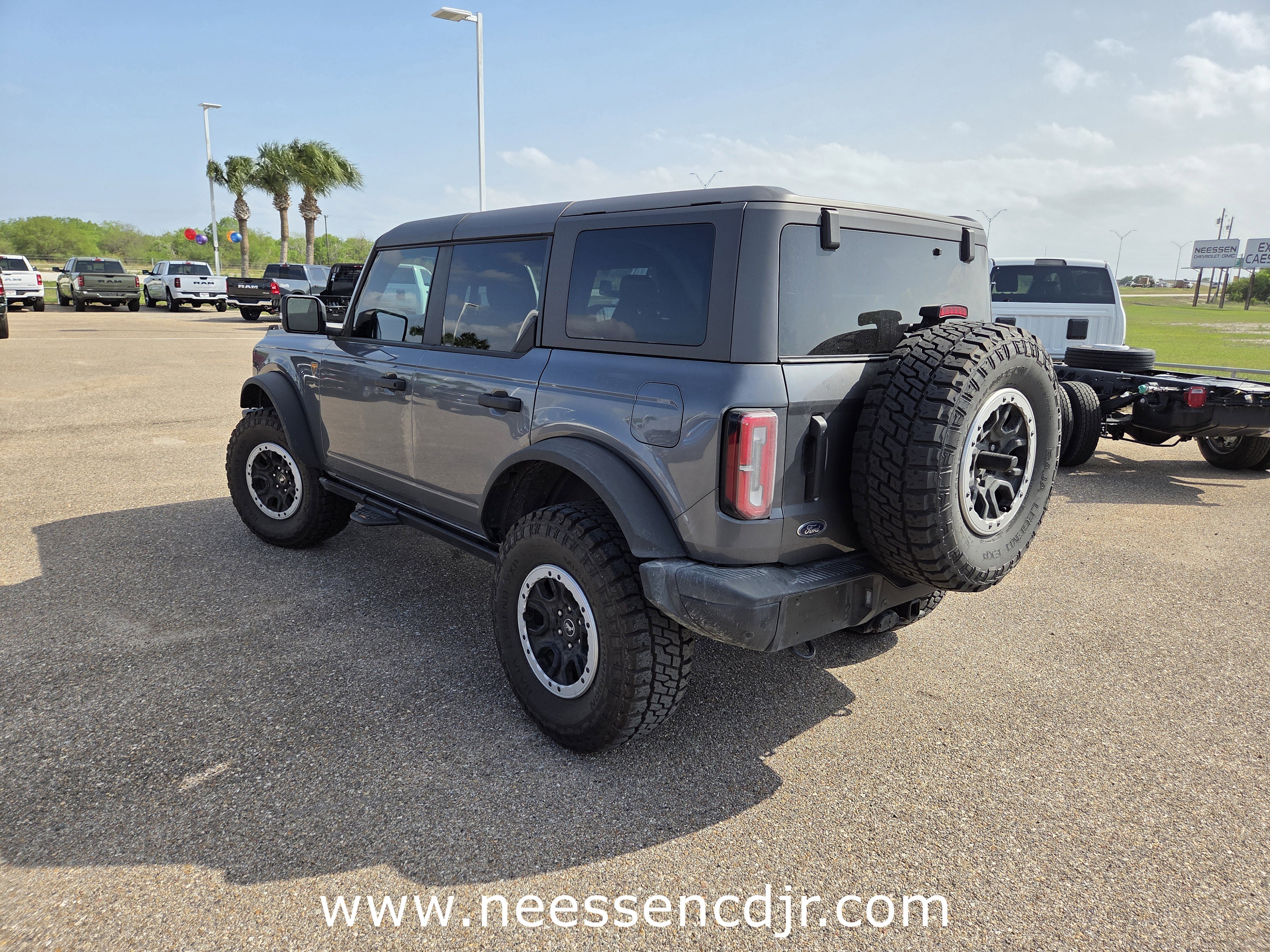 Used 2024 Ford Bronco Badlands image 5