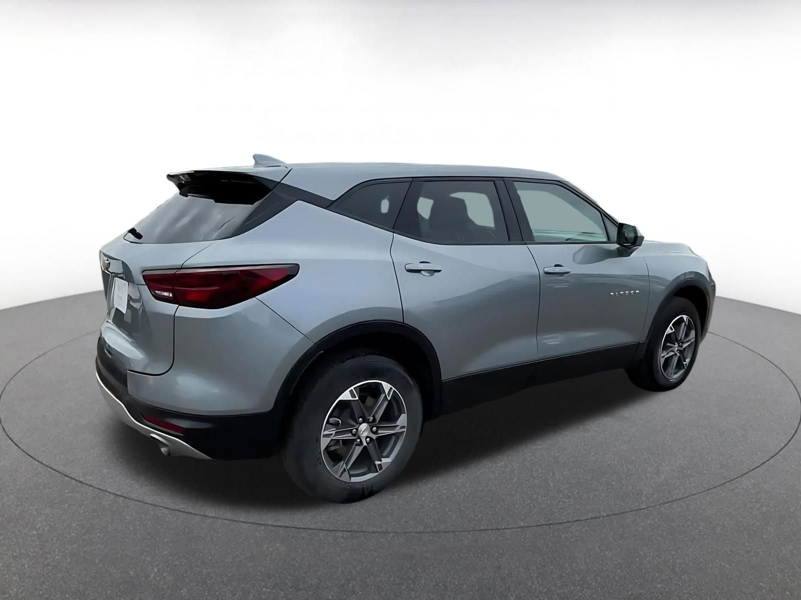 Used 2025 Chevrolet Blazer LT image 15