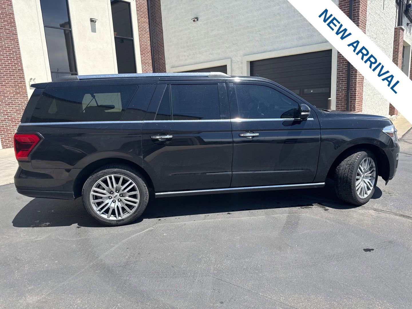 Used 2023 Ford Expedition Max Limited AWD/4WD image 8