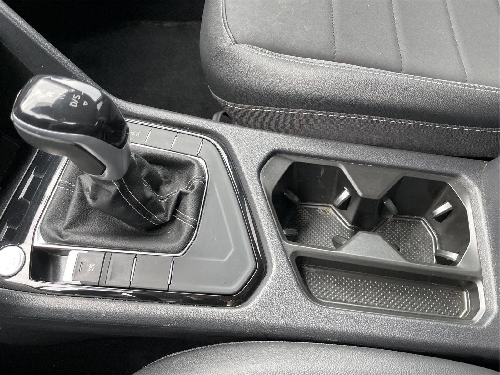 Used 2023 Volkswagen Taos SE w/ Black Wheel Package image 30