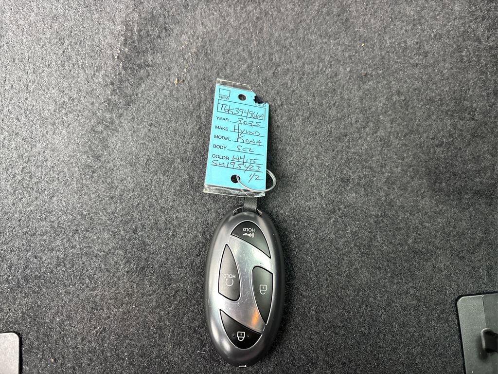 Certified 2025 Hyundai Kona SEL image 36