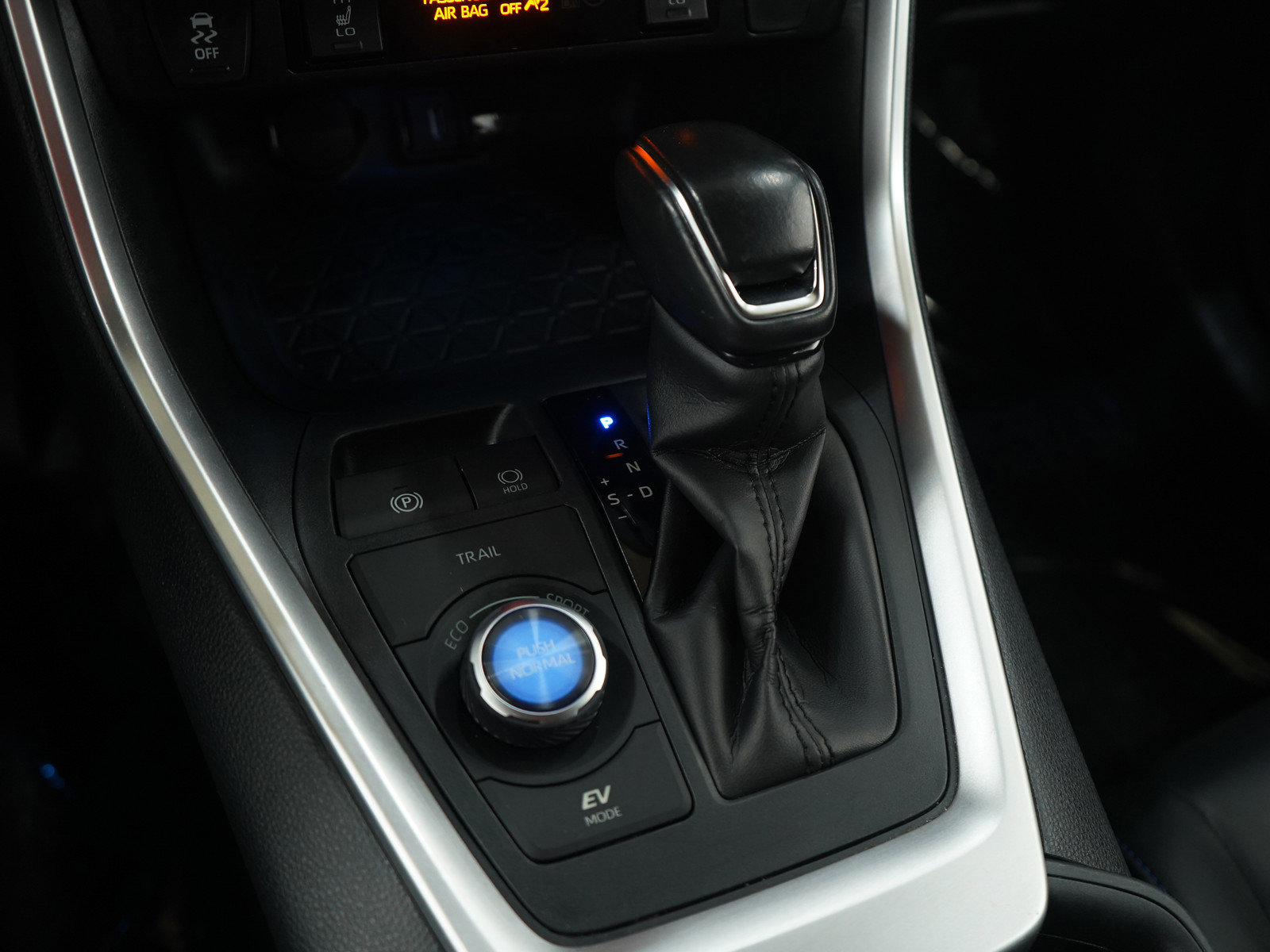 Used 2020 Toyota RAV4 XSE image 24