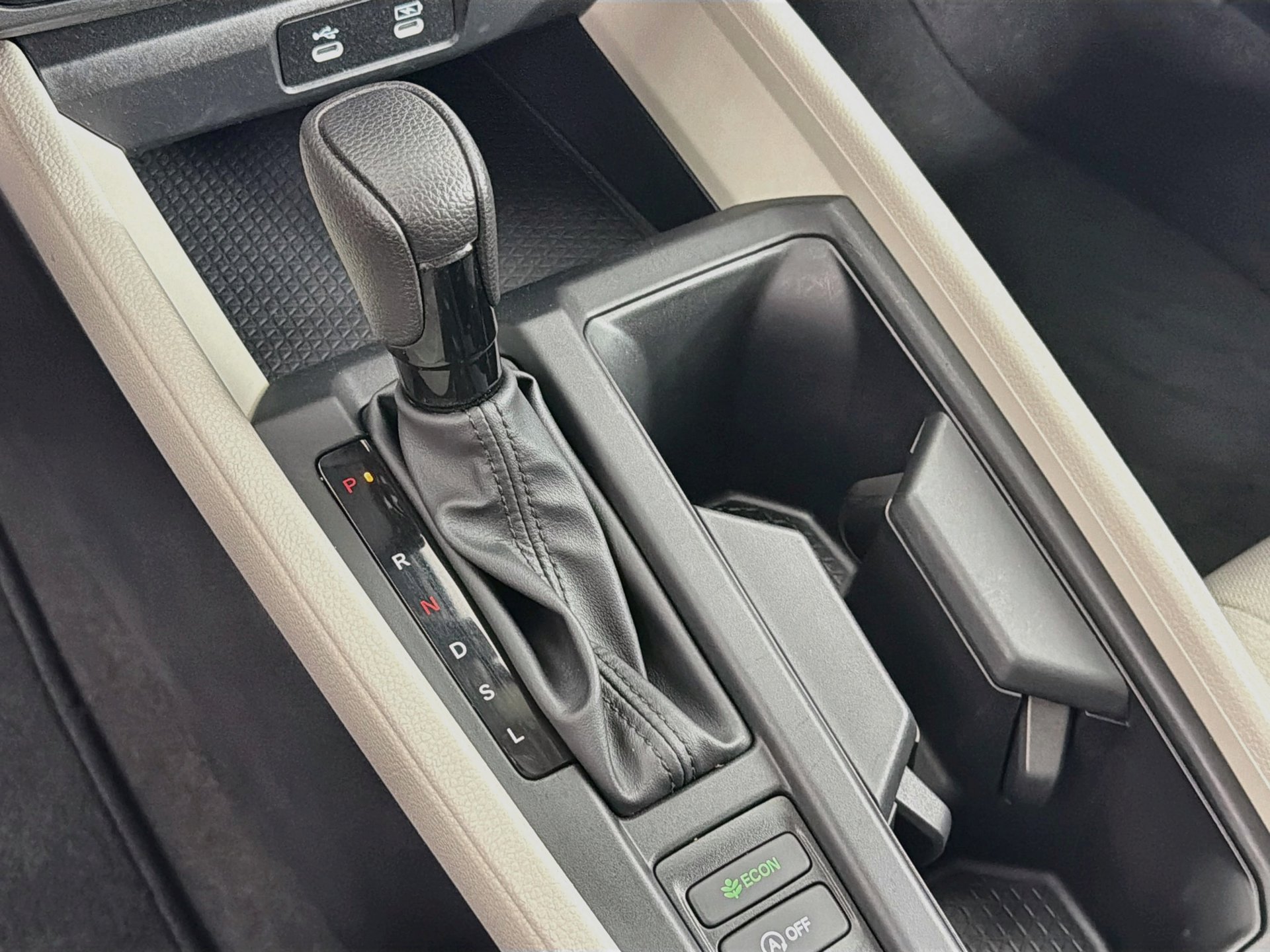 Used 2025 Honda Accord SE image 27
